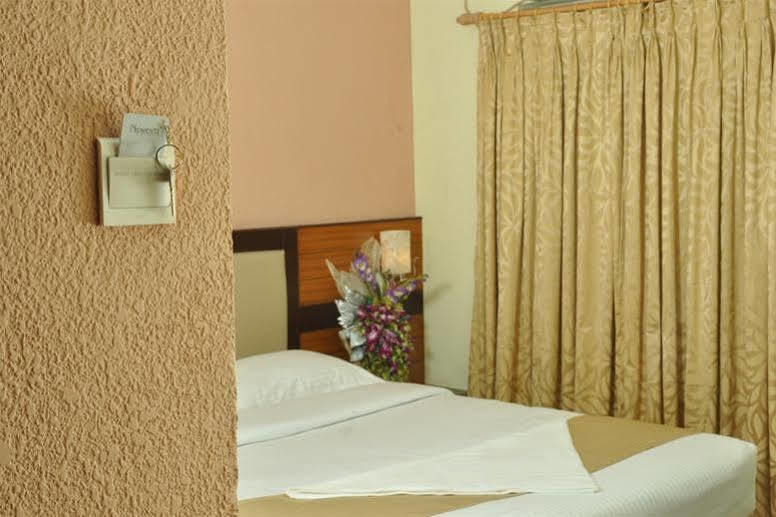 Moments Hotel Calcuta Exterior foto